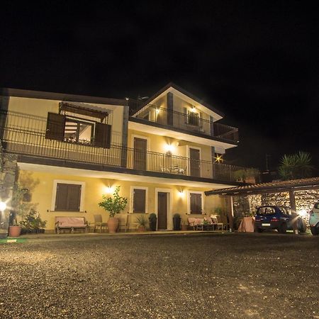 Villa Gusmano 皮耶迪蒙泰埃特内奥 外观 照片