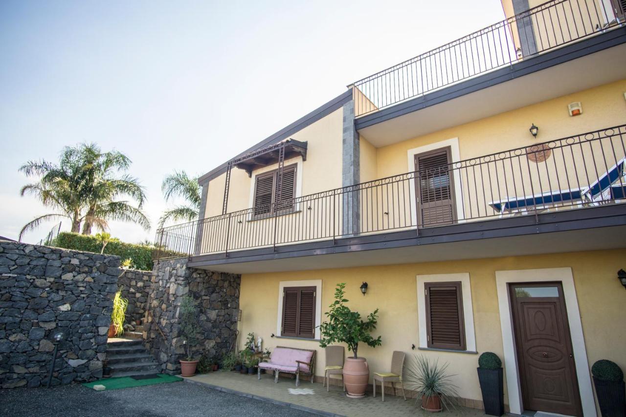 Villa Gusmano 皮耶迪蒙泰埃特内奥 外观 照片