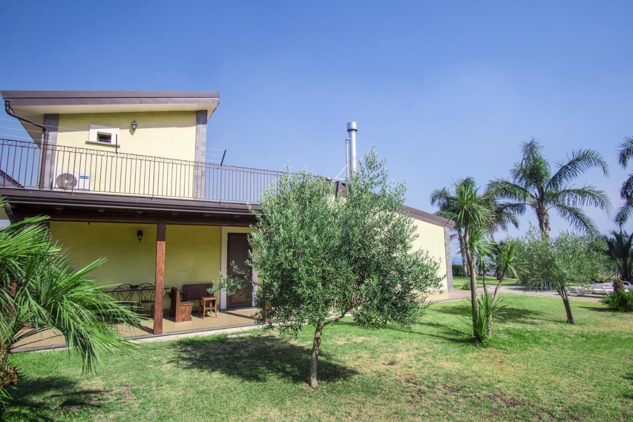 Villa Gusmano 皮耶迪蒙泰埃特内奥 外观 照片