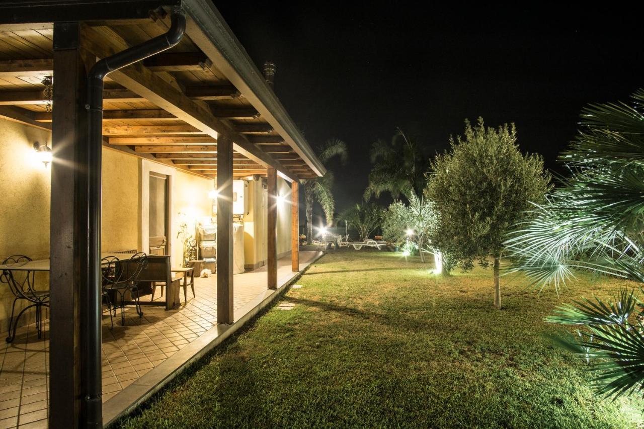 Villa Gusmano 皮耶迪蒙泰埃特内奥 外观 照片